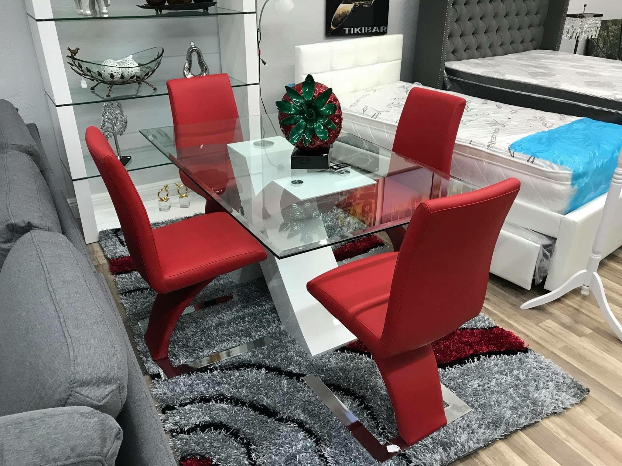 DINING ROOM SET