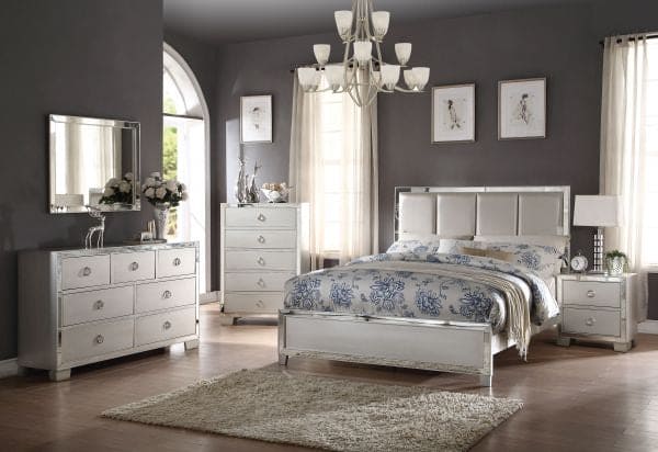 Bedroom set