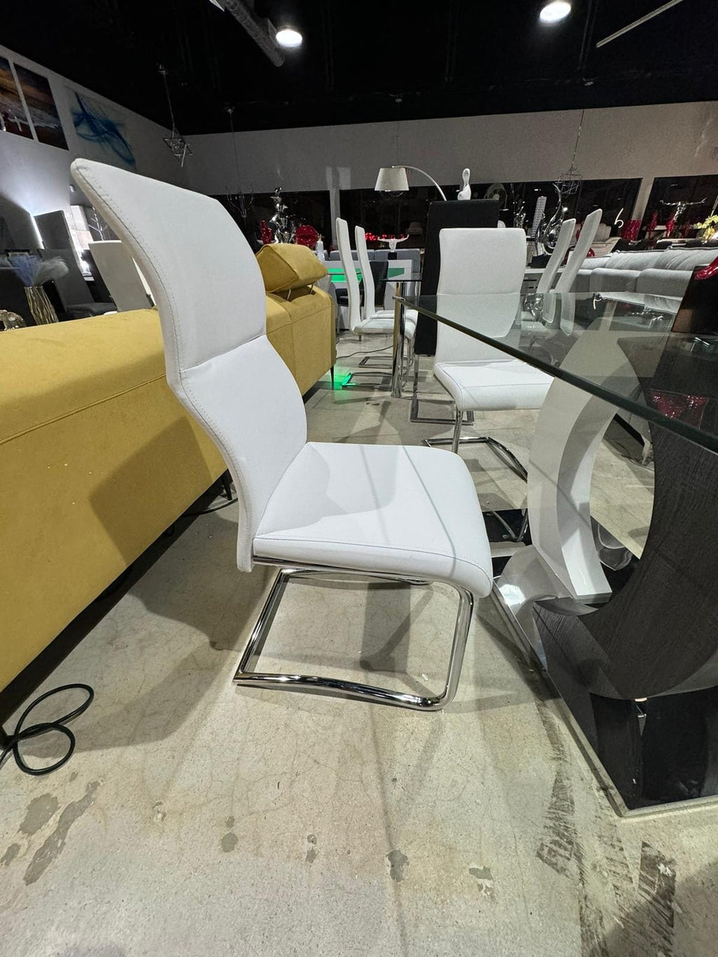Dining chair
