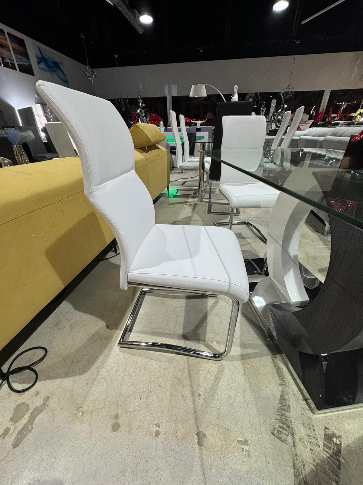 Dining chair