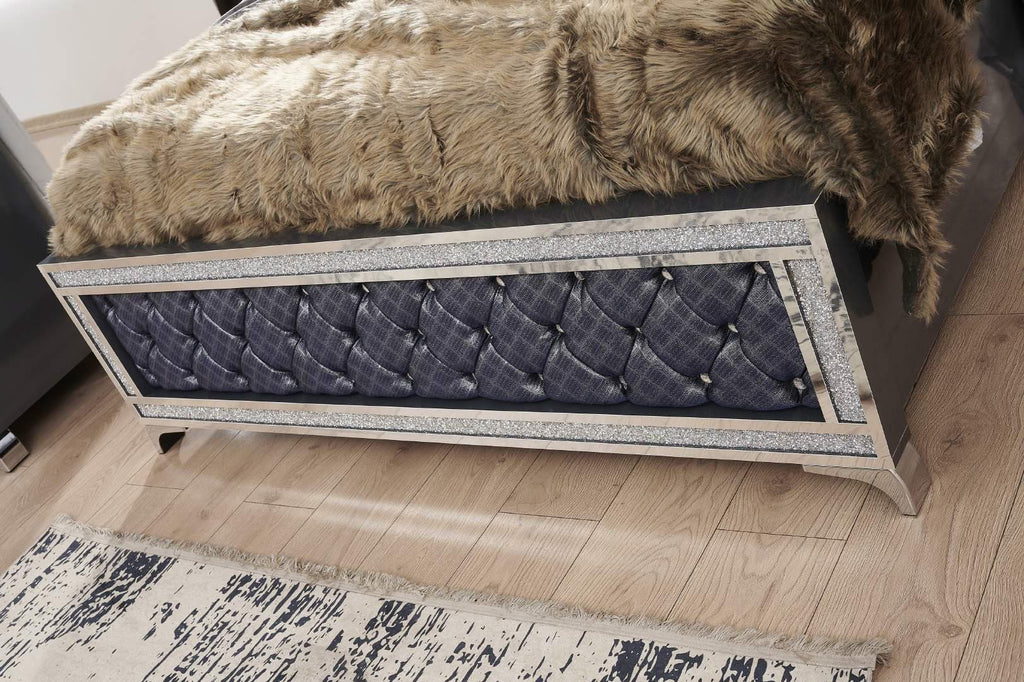 BEDROOM SET
