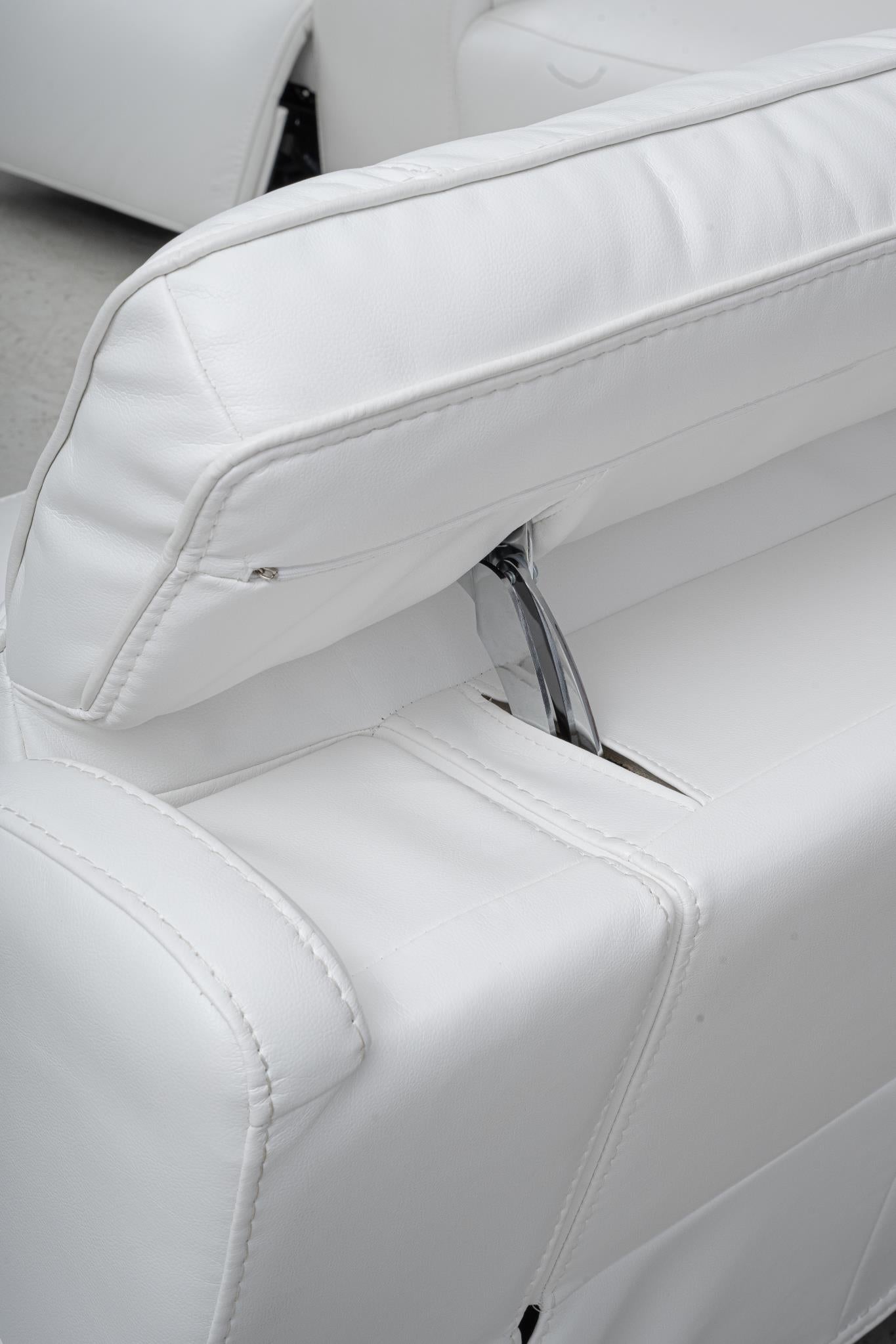 SECTIONAL RECLINER