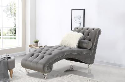 CHAISE
