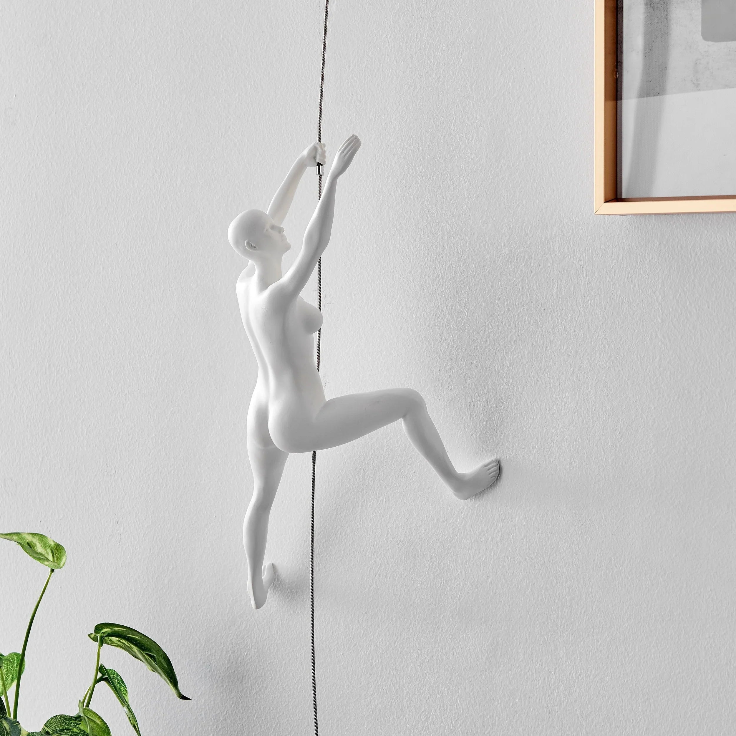 MATTE BLACK & WHITE WALL SCULPTURE COUPLE