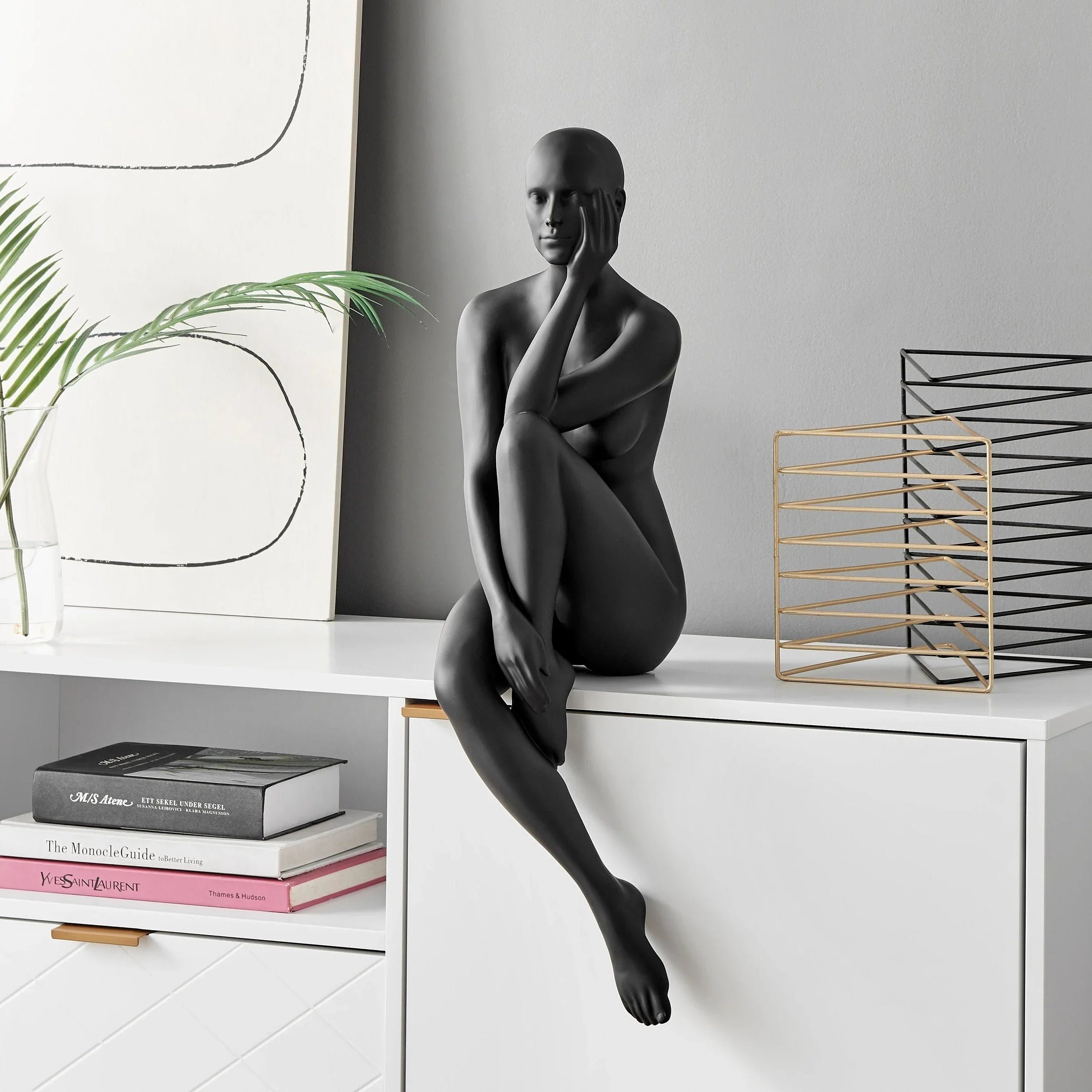 ANTOINETTE DOLL SCULPTURE // MATTE BLACK