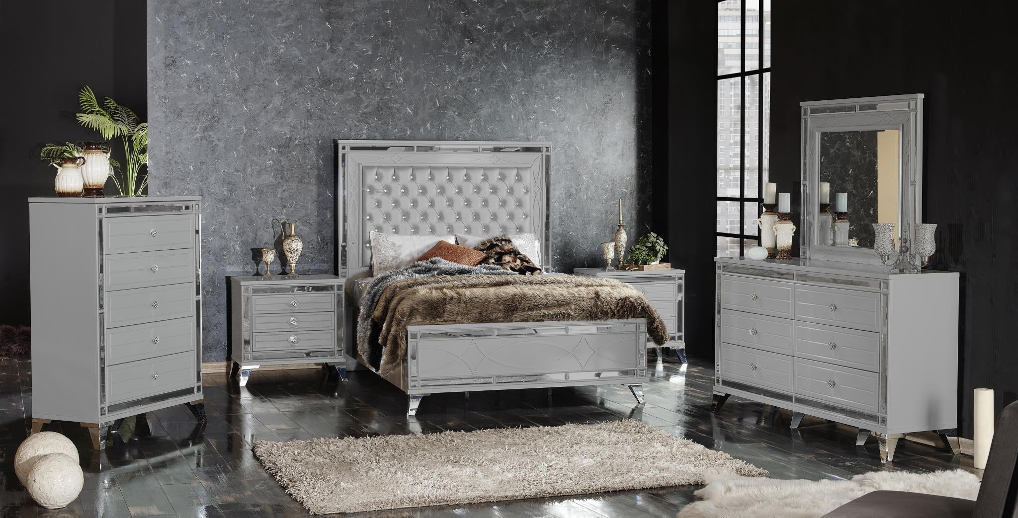 BEDROOM SET