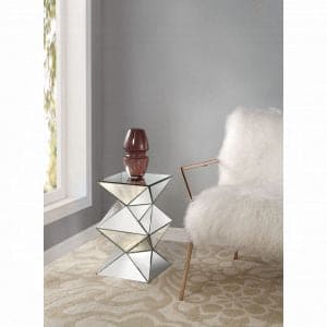 PEDESTAL STAND