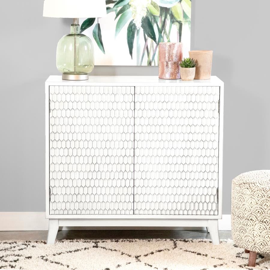 Accent cabinet
