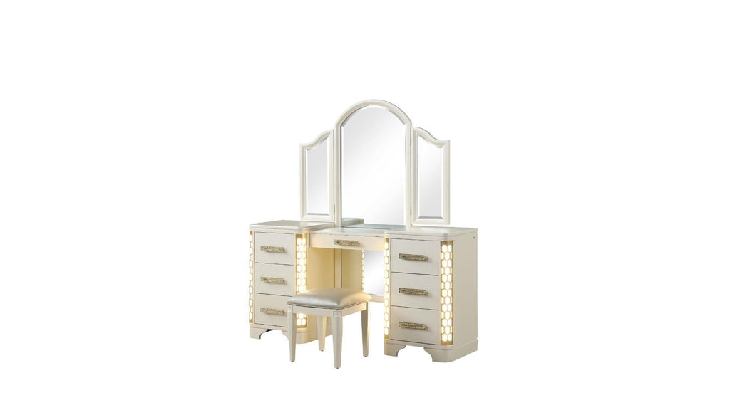 BEDROOM SET WITH DRESSER