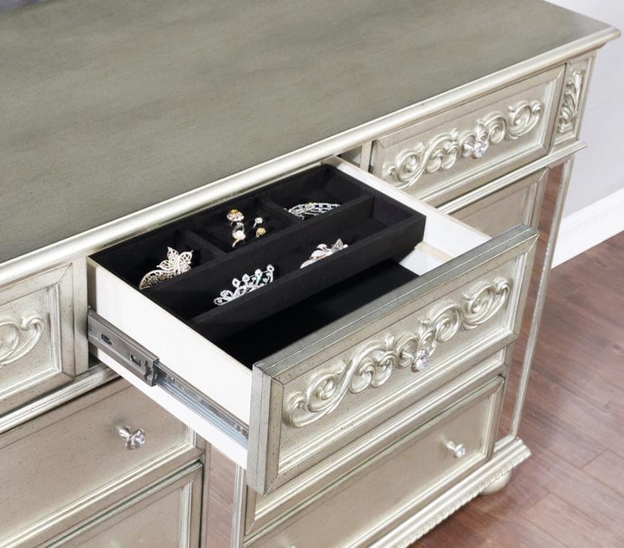 BEDROOM SET