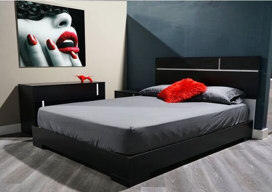 BEDROOM SET